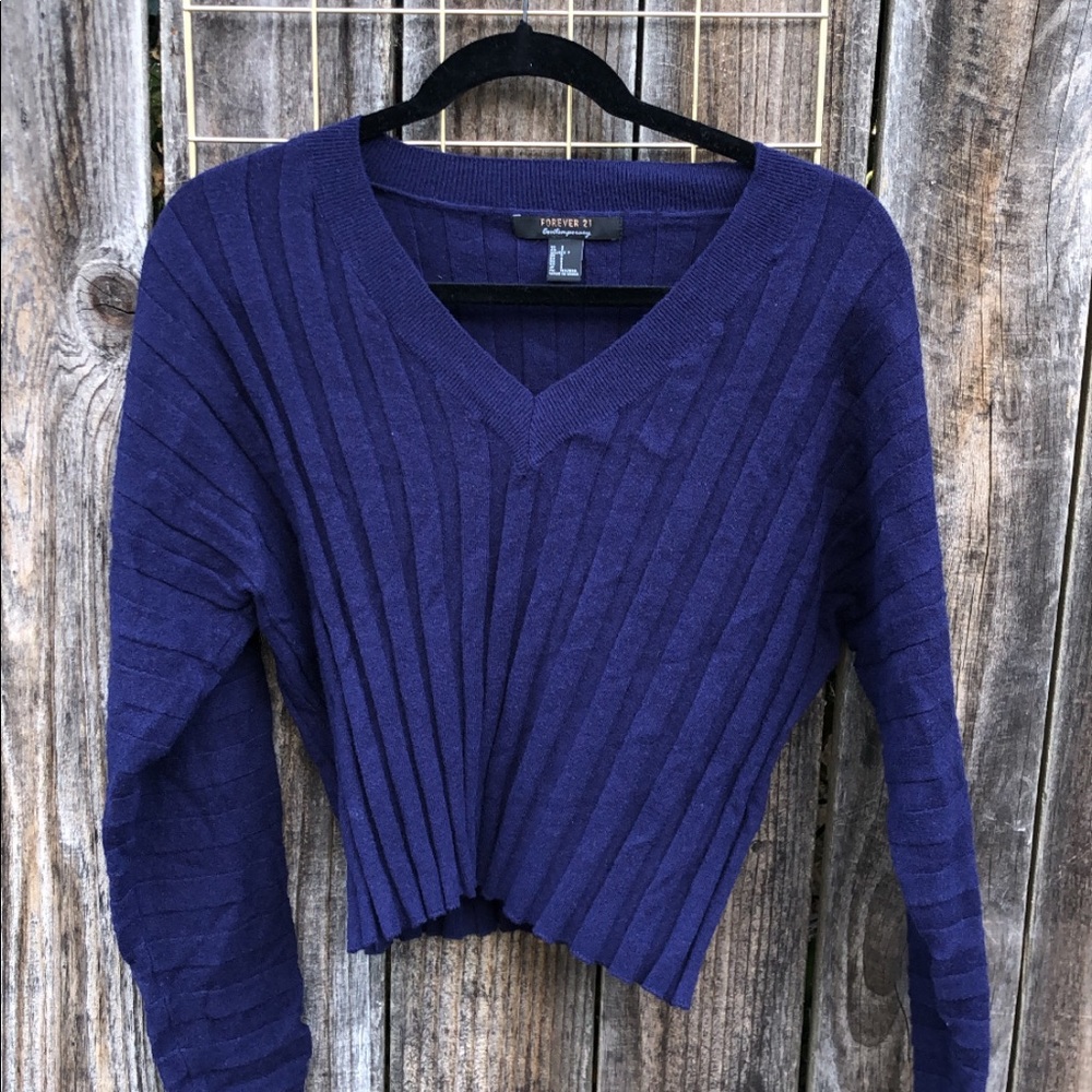 Blue v-line neck long sleeve 💙